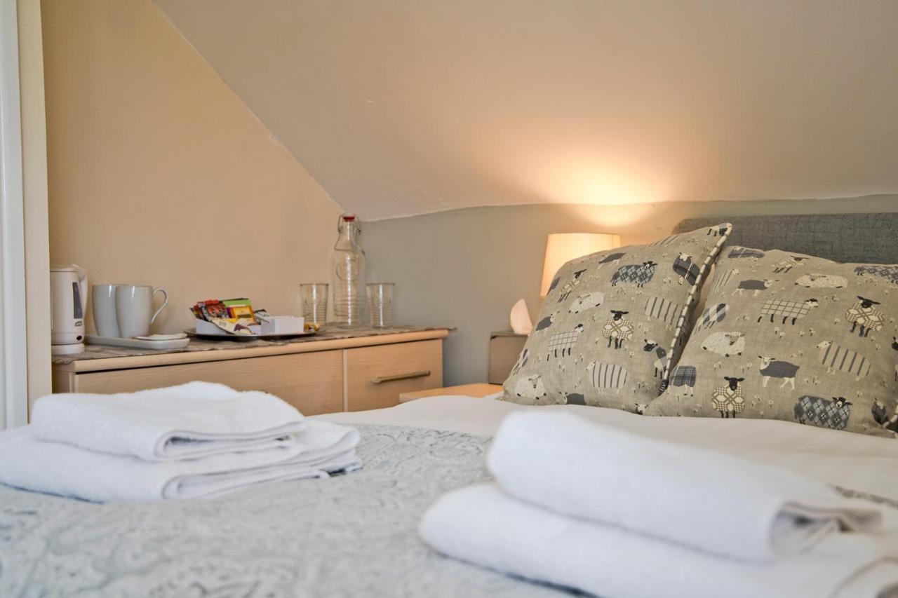 Oakamoor Moorland View Farm B&B מראה חיצוני תמונה