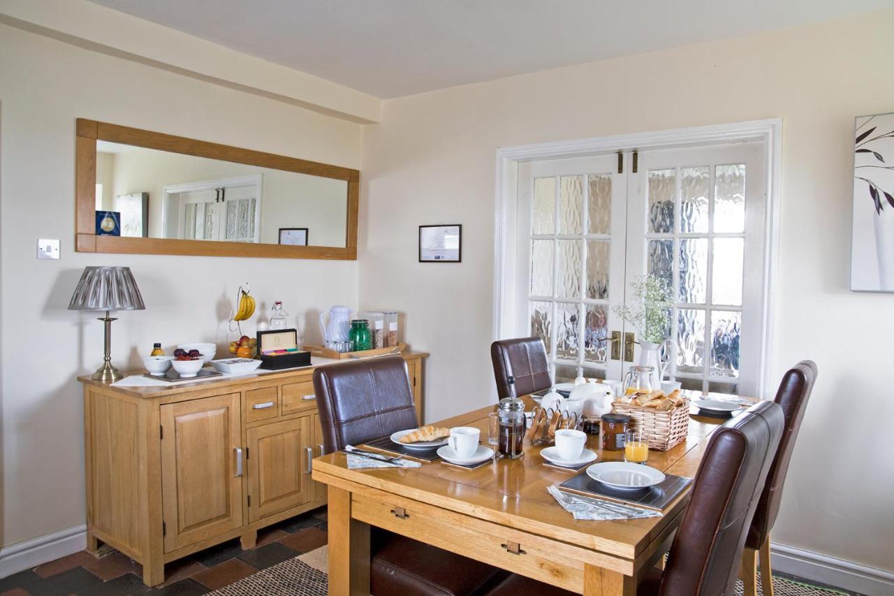 Oakamoor Moorland View Farm B&B מראה חיצוני תמונה
